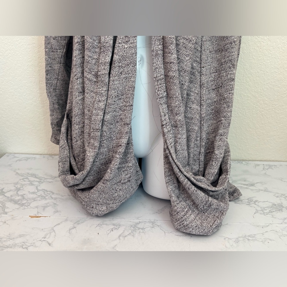 Ugg Sweater Womens M Gray Cardigan Casual Open Preppy Long Sleeve Pockets​ - Picture 2 of 9